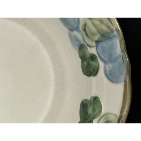 METLOX Poppy Trail Sculptured Blue Grape Cereal Bowl 6" - Picture 7 of 9